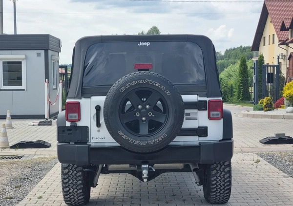 Jeep Wrangler cena 65500 przebieg: 42000, rok produkcji 2016 z Konin małe 211